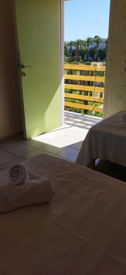 Cleo Rooms 250M From The Beach Малиа Экстерьер фото