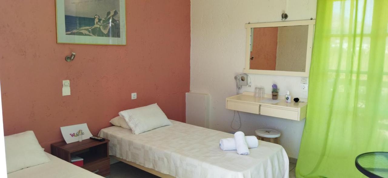 Cleo Rooms 250M From The Beach Малиа Экстерьер фото