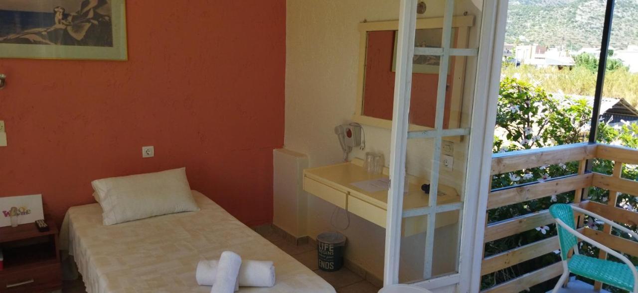 Cleo Rooms 250M From The Beach Малиа Экстерьер фото
