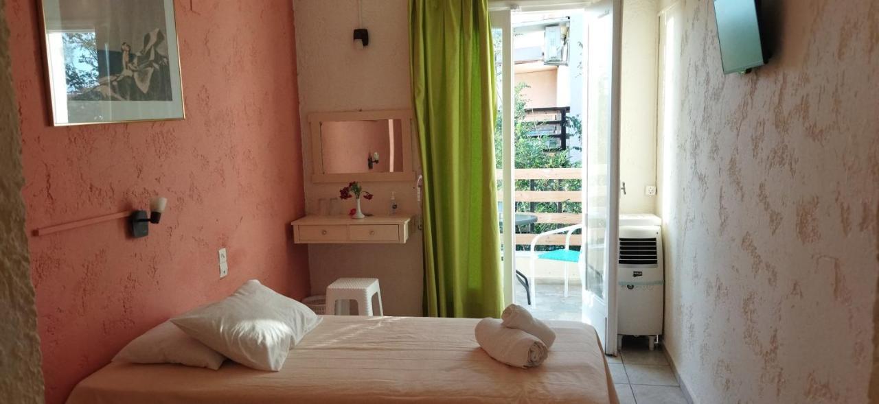 Cleo Rooms 250M From The Beach Малиа Экстерьер фото