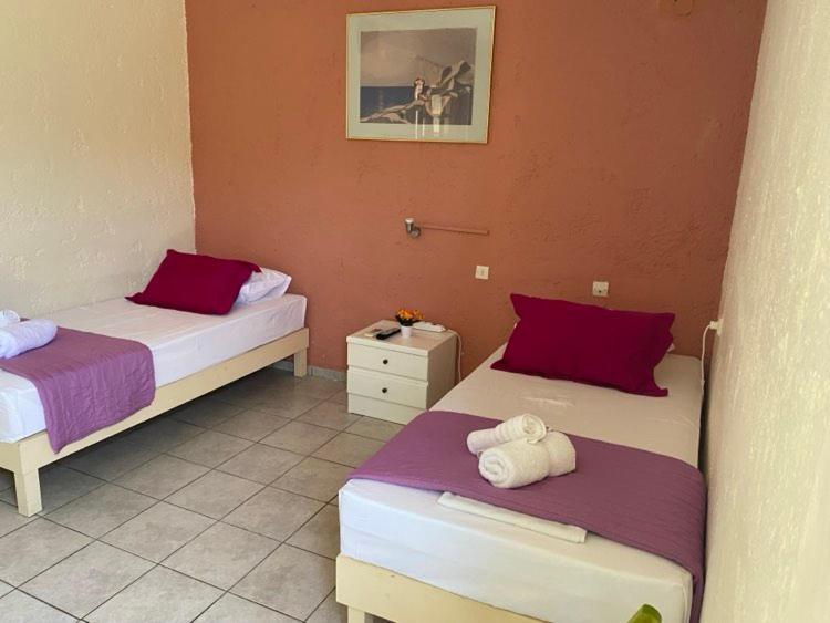 Cleo Rooms 250M From The Beach Малиа Экстерьер фото